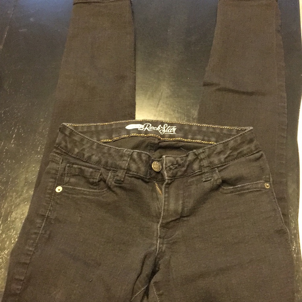 Black Old Navy rockstar jeans
